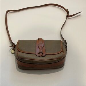 Dooney & Bourke EQUESTRIAN TACK OVER & UNDER TAUPE & TAN CROSSBODYBAG